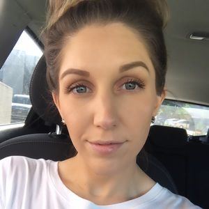 Meet your Posher, Shawna